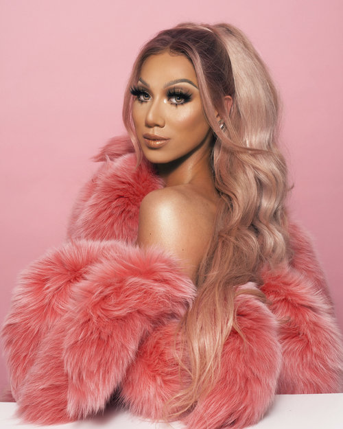 Nhan sắc Plastique Tiara - 'Nàng' drag queen gốc Việt đang gây sốt trong show RuPaul's Drag Race Nhan sắc Plastique Tiara - 'Nàng' drag queen gốc Việt đang gây sốt trong show RuPaul's Drag Race