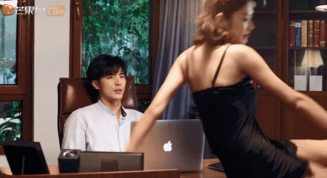 'Boss Muốn Cưới Tôi': Cười ná thở với 36 kế câu dẫn của nữ chính khi chồng hờ mất trí nhớ 'Boss Muốn Cưới Tôi': Cười ná thở với 36 kế câu dẫn của nữ chính khi chồng hờ mất trí nhớ