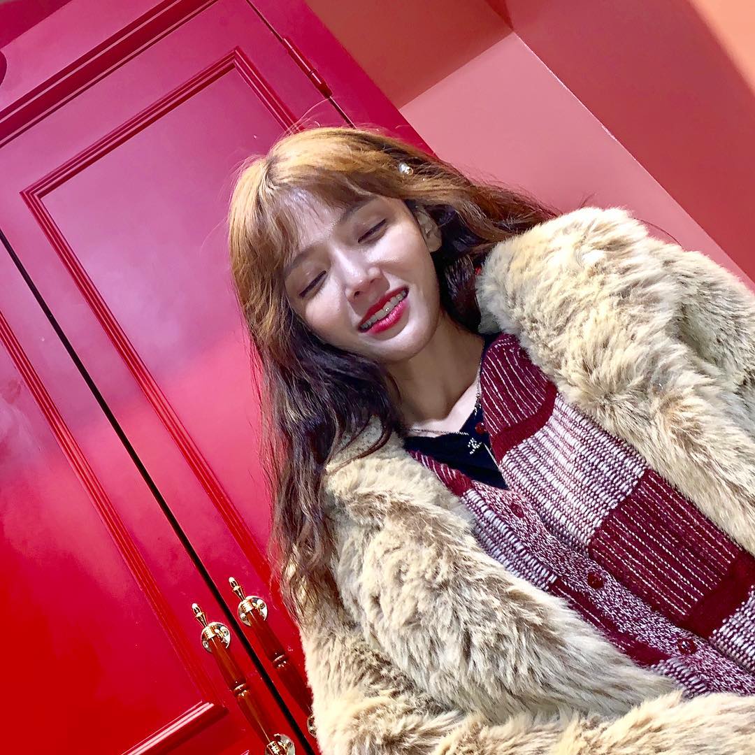 Fan kêu cứu công ty khi thấy Jimin (AOA) giảm cân trơ cả xương, gầy đến mức báo động Fan kêu cứu công ty khi thấy Jimin (AOA) giảm cân trơ cả xương, gầy đến mức báo động