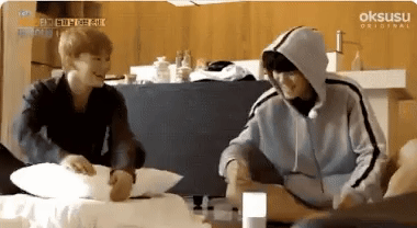 Chanyeol nói 'anh yêu em' với Alexa: Khi bạn ế quá lâu thì cái máy cũng có thể trở thành người yêu Chanyeol nói 'anh yêu em' với Alexa: Khi bạn ế quá lâu thì cái máy cũng có thể trở thành người yêu