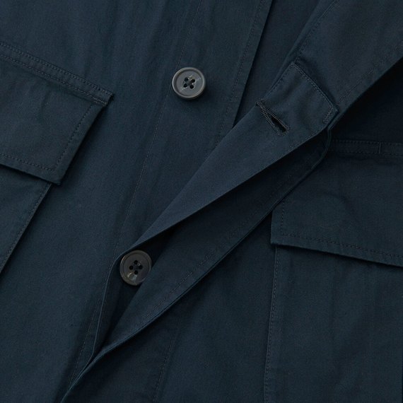 Hãng thời trang danh tiếng Uniqlo sản xuất hàng loạt 'đồng phục Kim Jong Un' Hãng thời trang danh tiếng Uniqlo sản xuất hàng loạt 'đồng phục Kim Jong Un'