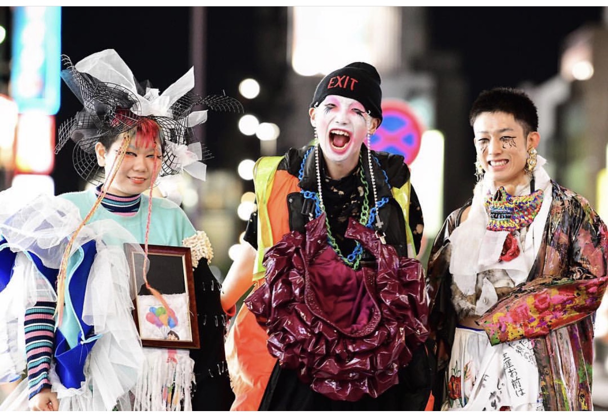 Phong cách Harajuku ngày nay: Bạn theo phe thích chơi đùa với màu sắc hay team 'quái - độc - dị' Phong cách Harajuku ngày nay: Bạn theo phe thích chơi đùa với màu sắc hay team 'quái - độc - dị'