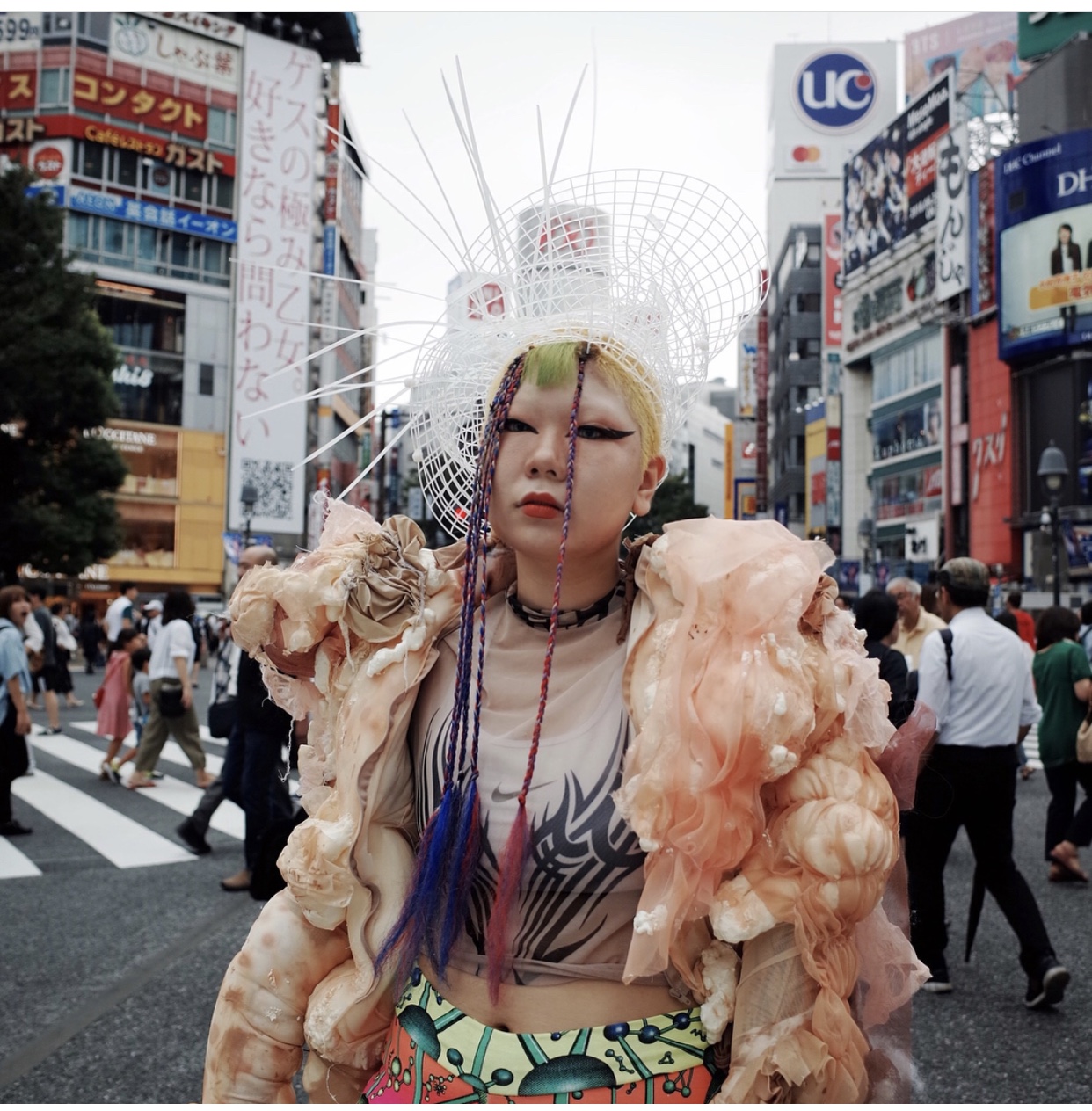 Phong cách Harajuku ngày nay: Bạn theo phe thích chơi đùa với màu sắc hay team 'quái - độc - dị' Phong cách Harajuku ngày nay: Bạn theo phe thích chơi đùa với màu sắc hay team 'quái - độc - dị'