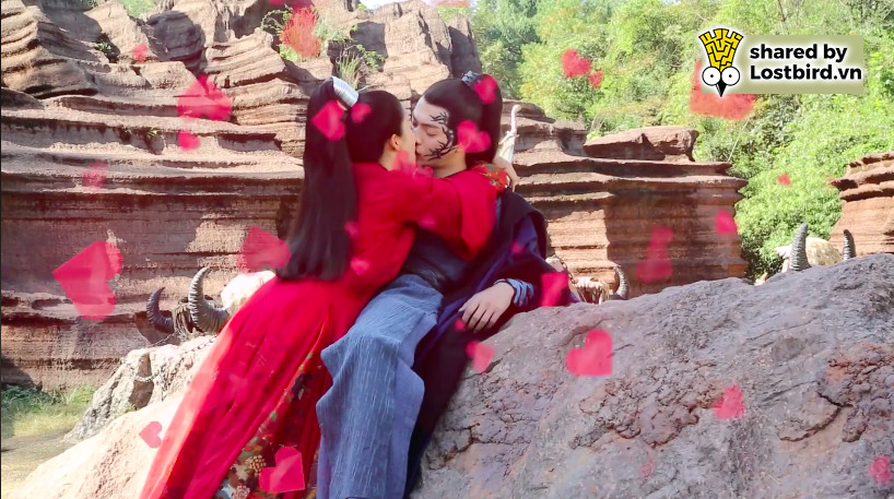 'Chiêu Diêu' gây sốt với cảnh Bạch Lộc cưỡng hôn Hứa Khải, hôn bạo liệt đến mức 'rơi cả da miệng' 'Chiêu Diêu' gây sốt với cảnh Bạch Lộc cưỡng hôn Hứa Khải, hôn bạo liệt đến mức 'rơi cả da miệng'
