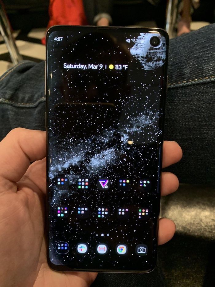 Các thánh tư duy vô cực lại chế loạt hình nền mới dành cho Samsung S10 và S10+ Các thánh tư duy vô cực lại chế loạt hình nền mới dành cho Samsung S10 và S10+