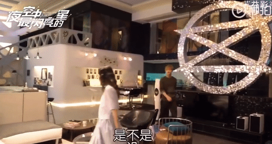 Ngô Thiến và Hoàng Tử Thao – Cặp đôi chí chóe trên phim nhưng ngọt ngào ‘thả thính’ nơi hậu trường Ngô Thiến và Hoàng Tử Thao – Cặp đôi chí chóe trên phim nhưng ngọt ngào ‘thả thính’ nơi hậu trường