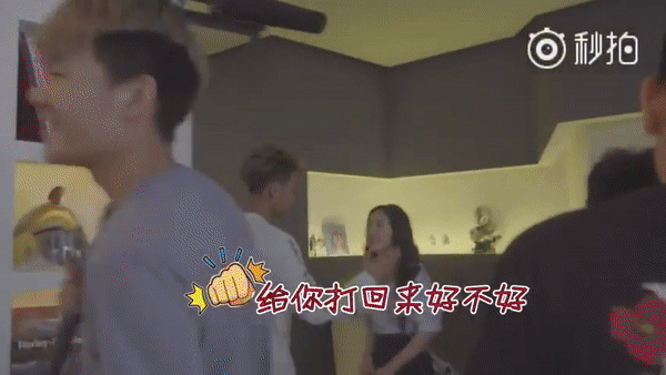 Ngô Thiến và Hoàng Tử Thao – Cặp đôi chí chóe trên phim nhưng ngọt ngào ‘thả thính’ nơi hậu trường Ngô Thiến và Hoàng Tử Thao – Cặp đôi chí chóe trên phim nhưng ngọt ngào ‘thả thính’ nơi hậu trường