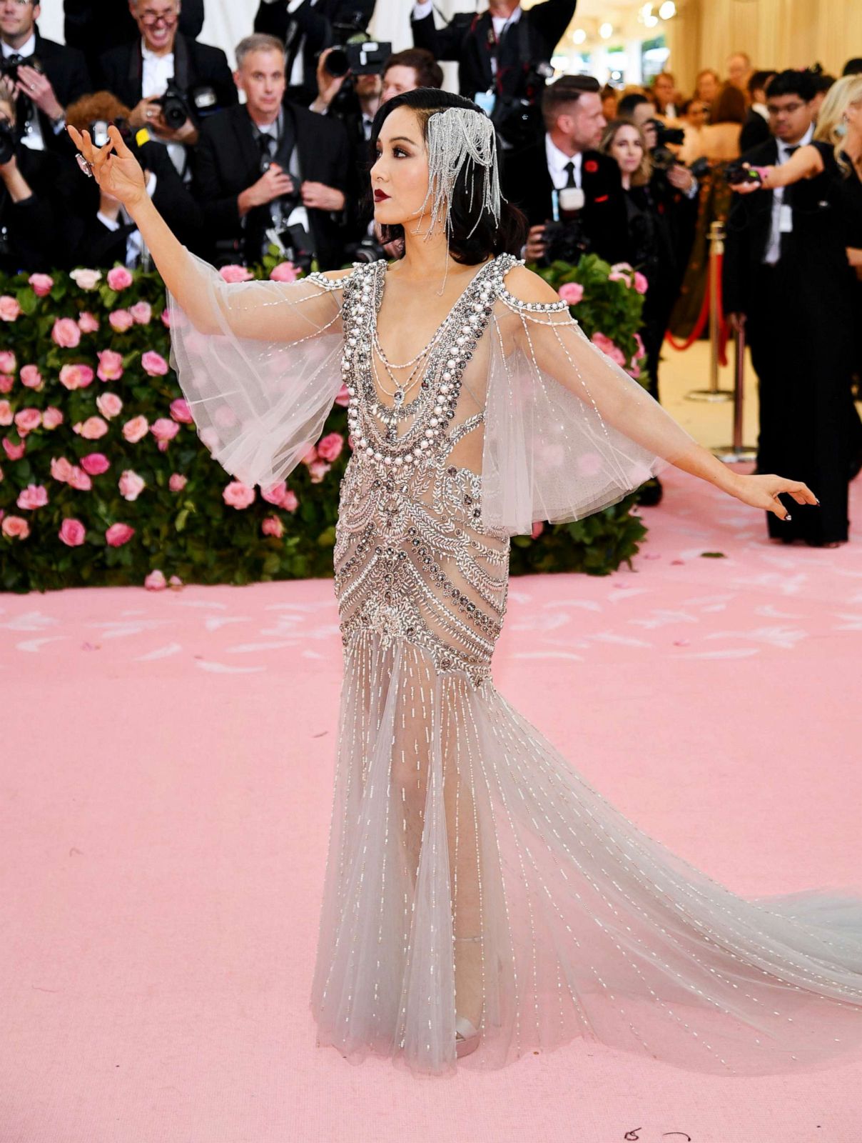 Các sao mặc gì để 'chặt chém' lẫn nhau trên thảm đỏ Met Gala 2019? Các sao mặc gì để 'chặt chém' lẫn nhau trên thảm đỏ Met Gala 2019?