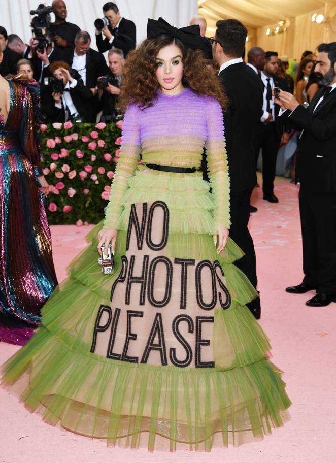 Các sao mặc gì để 'chặt chém' lẫn nhau trên thảm đỏ Met Gala 2019? Các sao mặc gì để 'chặt chém' lẫn nhau trên thảm đỏ Met Gala 2019?