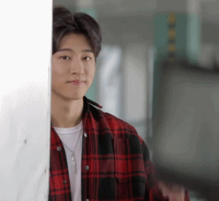 Những khoảnh khắc yêu muốn chết của thánh skinship B.I và 'nạn nhân' Bobby (IKON) Những khoảnh khắc yêu muốn chết của thánh skinship B.I và 'nạn nhân' Bobby (IKON)