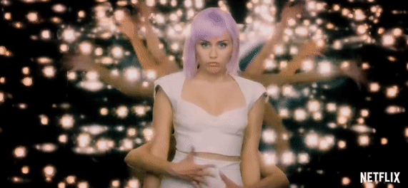'Black Mirror' mùa 5 sắp trình làng: Tấm gương đen sẽ soi những bí mật đen tối, kinh dị nào đây? 'Black Mirror' mùa 5 sắp trình làng: Tấm gương đen sẽ soi những bí mật đen tối, kinh dị nào đây?