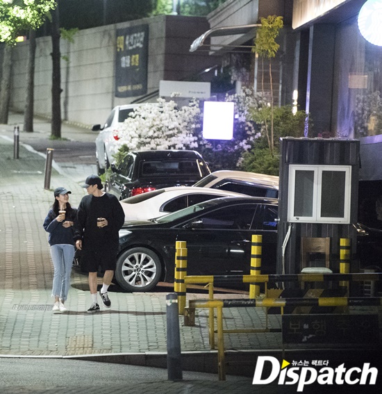 Vợ So Ji Sub: Tốt nghiệp trường nữ sinh Ewha danh giá và được Faker 'thầm thương trộm nhớ' Vợ So Ji Sub: Tốt nghiệp trường nữ sinh Ewha danh giá và được Faker 'thầm thương trộm nhớ'