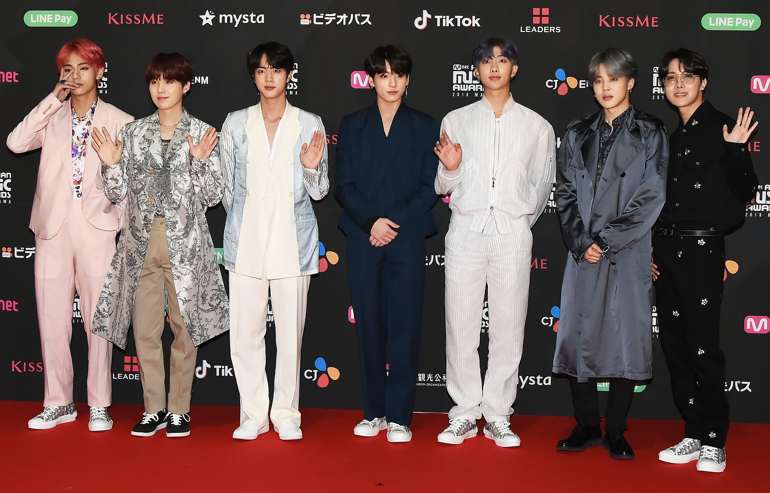 Vì sao lễ trao giải AAA 2019 là 'cơ hội nghìn năm có một' đối với fan K-Pop tại Việt Nam? Vì sao lễ trao giải AAA 2019 là 'cơ hội nghìn năm có một' đối với fan K-Pop tại Việt Nam?