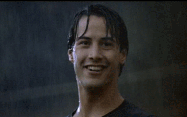 Tại sao Keanu Reeves không bao giờ chạm tay vào người fan nữ khi chụp ảnh cùng? Tại sao Keanu Reeves không bao giờ chạm tay vào người fan nữ khi chụp ảnh cùng?