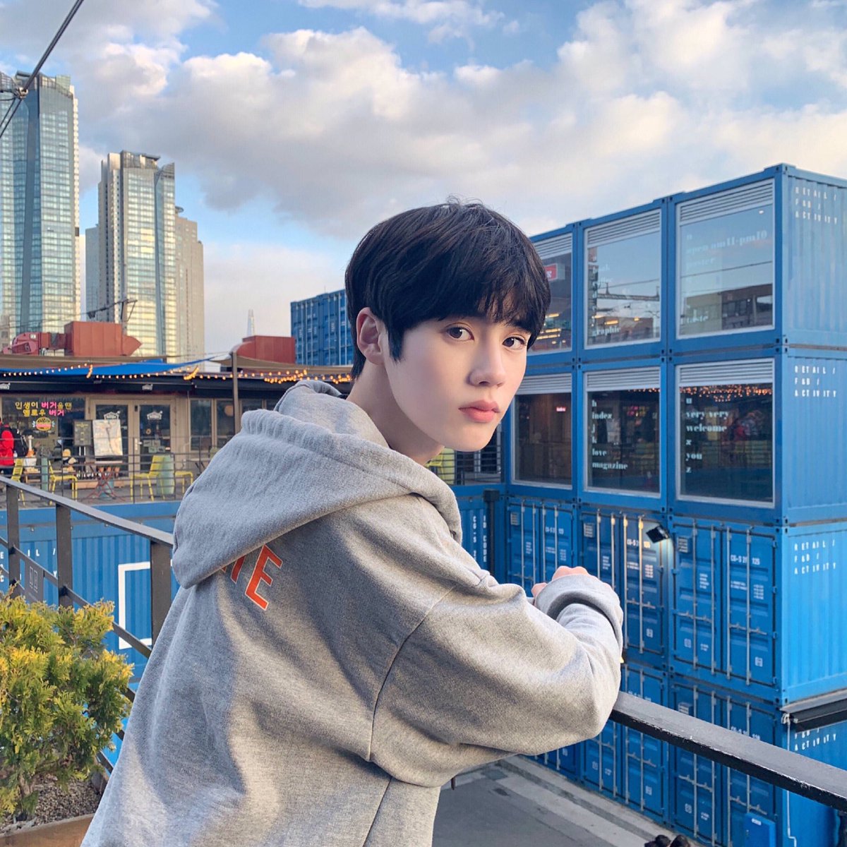 Lý do nào giúp nhóm nhạc đàn em của TFBoys được Dispatch gọi là 'tân binh nổi tiếng nhất Đại lục'? Lý do nào giúp nhóm nhạc đàn em của TFBoys được Dispatch gọi là 'tân binh nổi tiếng nhất Đại lục'?