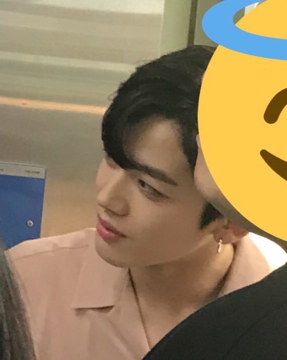 Produce X 101: Lý do Kim Yohan chấp nhận đi đôi dép chật hàng tiếng đồng hồ sẽ khiến bạn bất ngờ! Produce X 101: Lý do Kim Yohan chấp nhận đi đôi dép chật hàng tiếng đồng hồ sẽ khiến bạn bất ngờ!