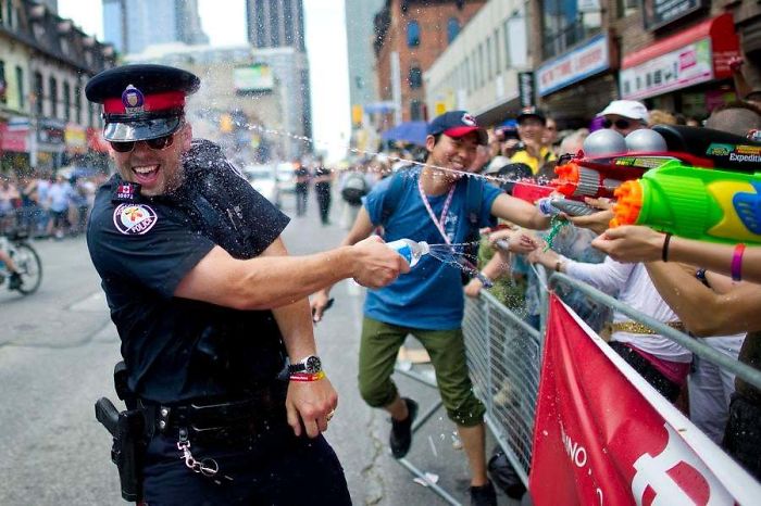 Những hình ảnh bạn chỉ có thể nhìn thấy ở 'hành tinh Canada' Những hình ảnh bạn chỉ có thể nhìn thấy ở 'hành tinh Canada'