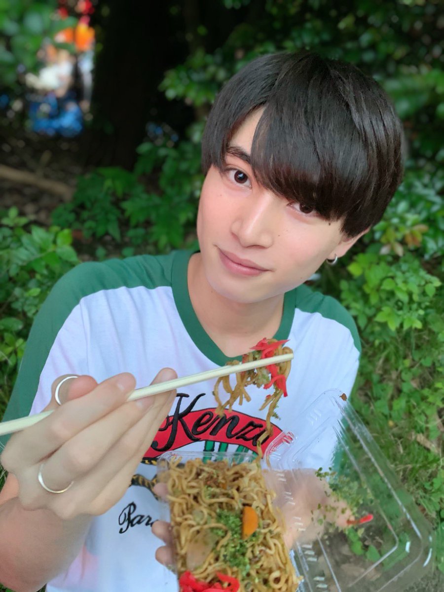 Lộ diện 12 trainee của Produce 101 phiên bản Nhật, netizen Hàn chê xấu đến cạn lời Lộ diện 12 trainee của Produce 101 phiên bản Nhật, netizen Hàn chê xấu đến cạn lời