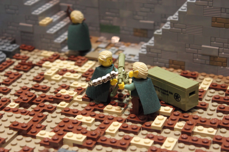 Thánh chơi ngông tái hiện khung cảnh trong 'Chúa Tể Của Những Chiếc Nhẫn' bằng 150 ngàn mảnh LEGO Thánh chơi ngông tái hiện khung cảnh trong 'Chúa Tể Của Những Chiếc Nhẫn' bằng 150 ngàn mảnh LEGO