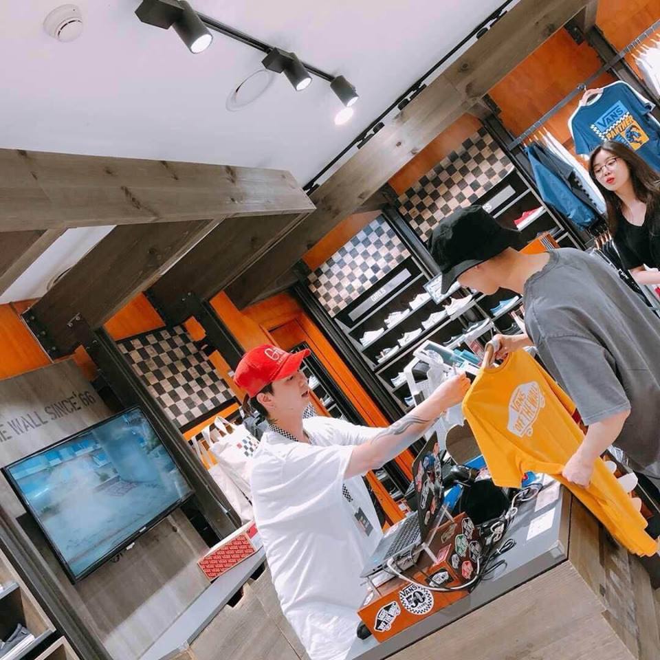 6 cặp idol từng điêu đứng vì bị chính fan cuồng khui chuyện hẹn hò chứ không phải hung thần Dispatch 6 cặp idol từng điêu đứng vì bị chính fan cuồng khui chuyện hẹn hò chứ không phải hung thần Dispatch