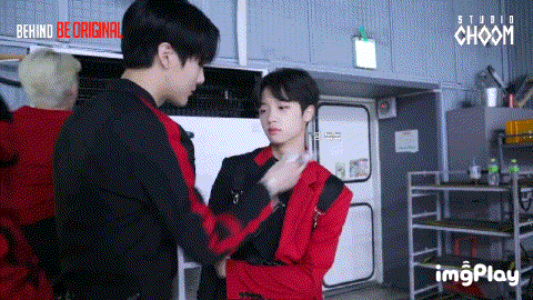 Hết nhận 'gạch đá' vì aegyo quá đà, X1 Son Dongpyo lại bị netizen Hàn tố coi thường thành viên khác Hết nhận 'gạch đá' vì aegyo quá đà, X1 Son Dongpyo lại bị netizen Hàn tố coi thường thành viên khác