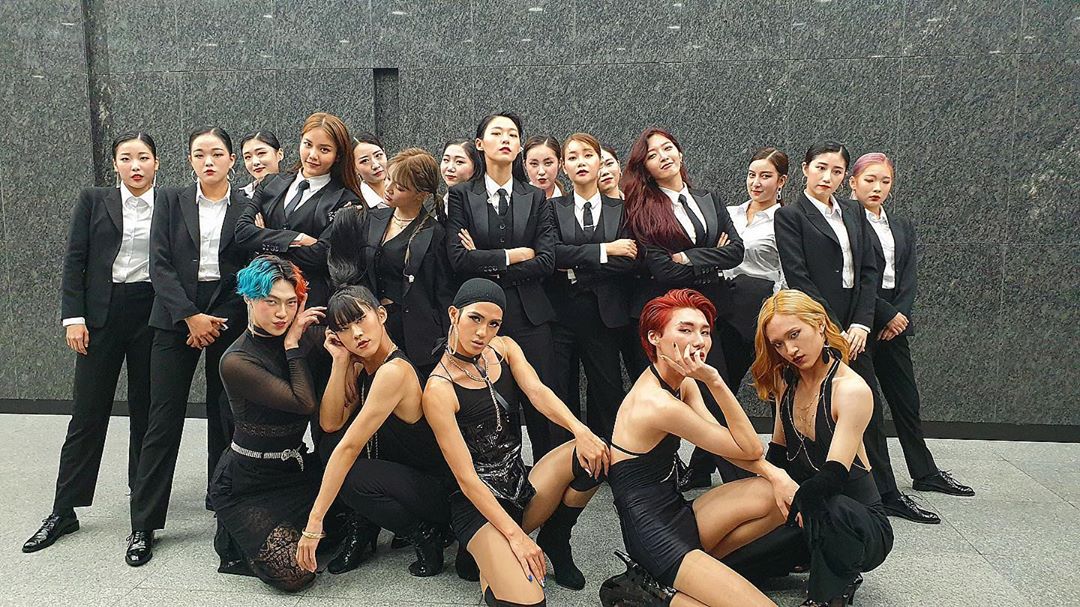 Nam Dancer nhảy cùng AOA gây sốt vì vẻ đẹp phi giới tính Nam Dancer nhảy cùng AOA gây sốt vì vẻ đẹp phi giới tính