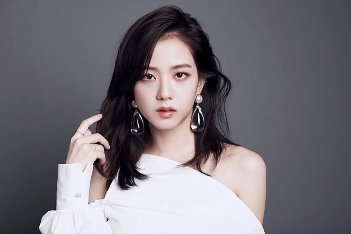 BLACKPINK Jisoo xác nhận đóng phim biên kịch SKY Castle, kịch bản và diễn xuất đều gây tranh cãi