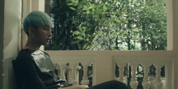 Xem loạt đồ hiệu sang chảnh trong 'Chạy Ngay Đi' chợt tò mò Sơn Tùng M-TP đã mặc gì trong MV đầu tiên? Xem loạt đồ hiệu sang chảnh trong 'Chạy Ngay Đi' chợt tò mò Sơn Tùng M-TP đã mặc gì trong MV đầu tiên?