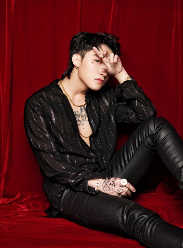 Xem loạt đồ hiệu sang chảnh trong 'Chạy Ngay Đi' chợt tò mò Sơn Tùng M-TP đã mặc gì trong MV đầu tiên? Xem loạt đồ hiệu sang chảnh trong 'Chạy Ngay Đi' chợt tò mò Sơn Tùng M-TP đã mặc gì trong MV đầu tiên?