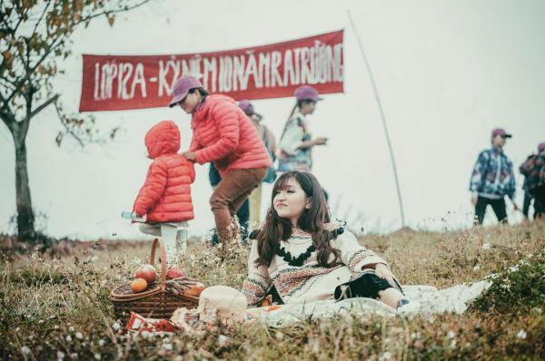 Bích Phương và 15 khoảnh khắc 'siêu cấp lầy lội' trên Instagram: 'Yêu hay không yêu, nói một lời đi'? Bích Phương và 15 khoảnh khắc 'siêu cấp lầy lội' trên Instagram: 'Yêu hay không yêu, nói một lời đi'?