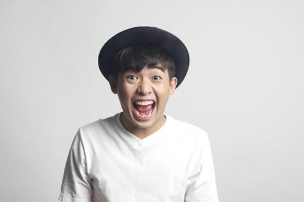 Phở Đặc Biệt 'đá đểu' Rocker Nguyễn, chê công chúng Việt dễ dàng bị 'dắt mũi'? Phở Đặc Biệt 'đá đểu' Rocker Nguyễn, chê công chúng Việt dễ dàng bị 'dắt mũi'?