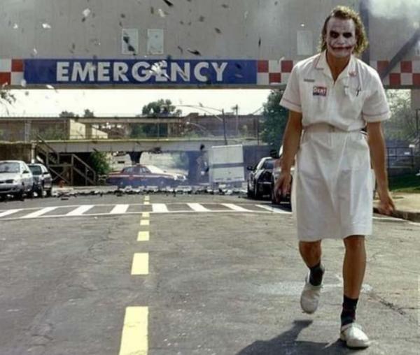 10 'hạt sạn' hài hước trong ‘The Dark Knight’ chỉ 1% khán giả xem phim có thể phát hiện ra 10 'hạt sạn' hài hước trong ‘The Dark Knight’ chỉ 1% khán giả xem phim có thể phát hiện ra