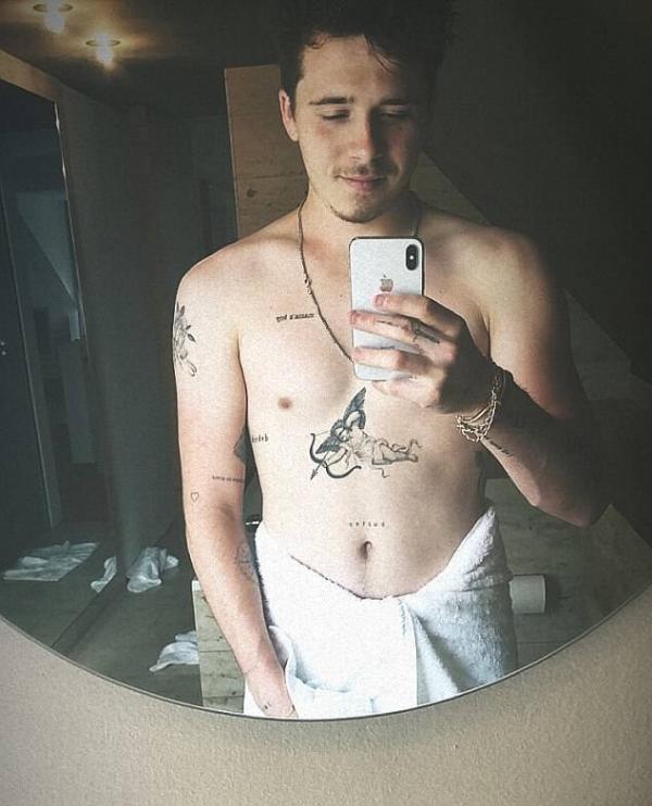 Chỉ nghiện xăm hình, mê xế hộp, tuổi trẻ của cậu ấm Brooklyn Beckham cứ mãi lông bông vậy sao? Chỉ nghiện xăm hình, mê xế hộp, tuổi trẻ của cậu ấm Brooklyn Beckham cứ mãi lông bông vậy sao?