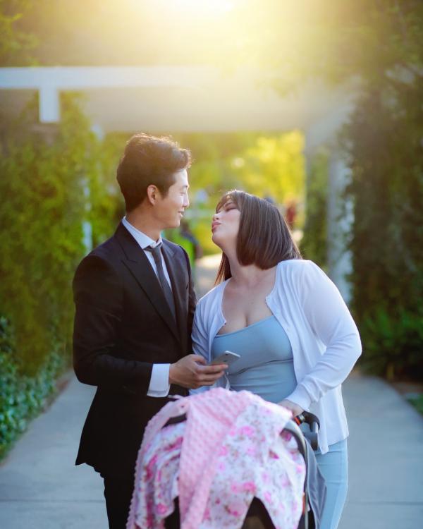 Bekuh Boom: 'mẹ đẻ' loạt hit của BLACK PINK, 24 tuổi nắm trong tay hàng triệu đô tiền bản quyền Bekuh Boom: 'mẹ đẻ' loạt hit của BLACK PINK, 24 tuổi nắm trong tay hàng triệu đô tiền bản quyền