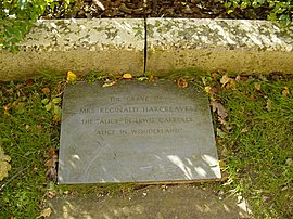 270px alice liddell grave