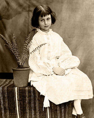 330px alice liddell