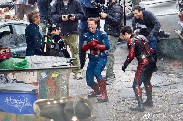 avengers 4 cap chris evans ant man laughing