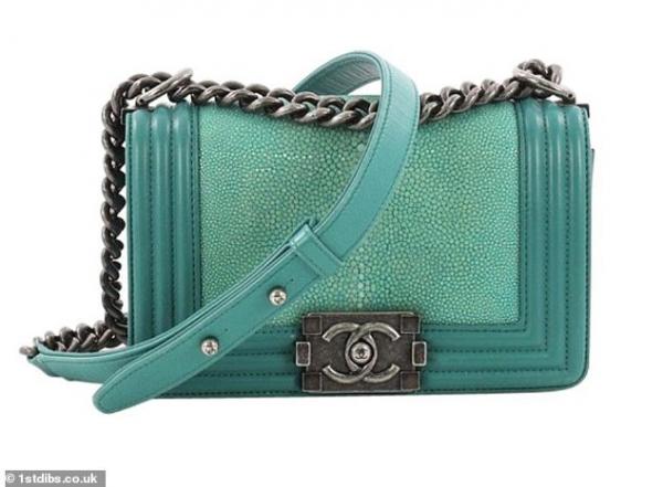 Chanel đi đầu trong việc chính thức cấm sử dụng da động vật trong ngành công nghiệp thời trang Chanel đi đầu trong việc chính thức cấm sử dụng da động vật trong ngành công nghiệp thời trang