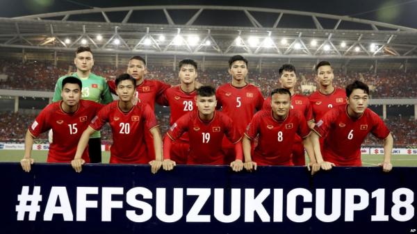 Từ Á quân U23 Châu Á đến vô địch AFF: Một năm thổn thức với bóng đá của 90 triệu dân Việt Nam Từ Á quân U23 Châu Á đến vô địch AFF: Một năm thổn thức với bóng đá của 90 triệu dân Việt Nam