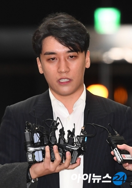 Cộng đồng mạng Trung Quốc nói gì về Seungri và đại scandal 'Burning Sun' Cộng đồng mạng Trung Quốc nói gì về Seungri và đại scandal 'Burning Sun'
