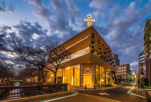 starbucks roastery tokyo