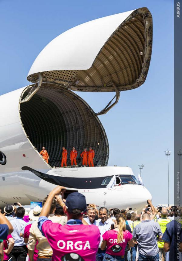 Beluga XL này sẽ đoạt danh hiệu chiếc máy bay đáng yêu nhất hệ Mặt trời Beluga XL này sẽ đoạt danh hiệu chiếc máy bay đáng yêu nhất hệ Mặt trời