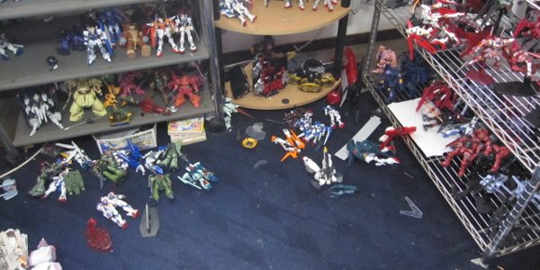 Một Otaku được bồi thường 35.000 USD vì con của anh họ đã phá huỷ bộ sưu tập quý giá của anh Một Otaku được bồi thường 35.000 USD vì con của anh họ đã phá huỷ bộ sưu tập quý giá của anh