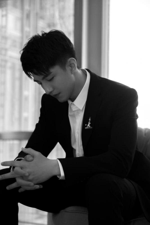 5 nam diễn viên Hoa ngữ nổi tiếng chỉ nhờ một bộ phim sau nhiều năm 'sống trong bóng tối' 5 nam diễn viên Hoa ngữ nổi tiếng chỉ nhờ một bộ phim sau nhiều năm 'sống trong bóng tối'