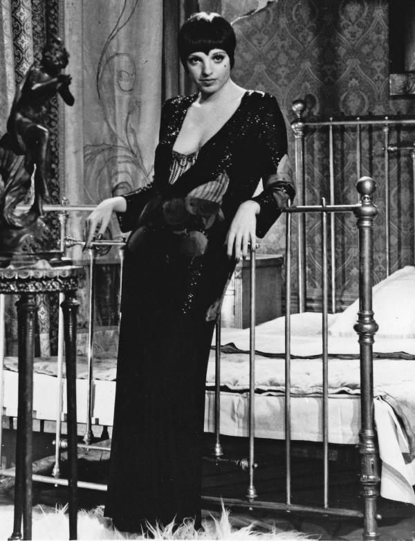 Liza Minnelli: Nữ diễn viên trách móc Michael Jackson vì để bà lấy... chồng gay Liza Minnelli: Nữ diễn viên trách móc Michael Jackson vì để bà lấy... chồng gay