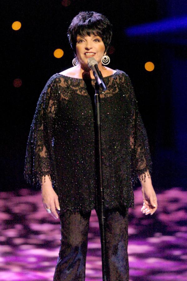 Liza Minnelli: Nữ diễn viên trách móc Michael Jackson vì để bà lấy... chồng gay Liza Minnelli: Nữ diễn viên trách móc Michael Jackson vì để bà lấy... chồng gay