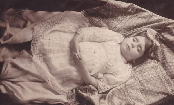 10 postmortem photo