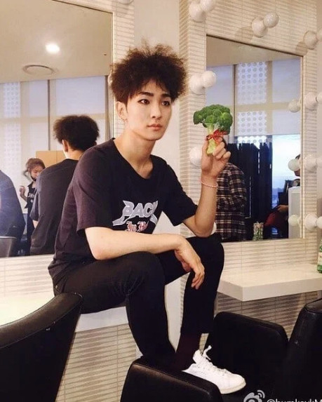 Những hình ảnh này của các Idol K-Pop cần được 'bay màu' khỏi Internet càng sớm càng tốt Những hình ảnh này của các Idol K-Pop cần được 'bay màu' khỏi Internet càng sớm càng tốt