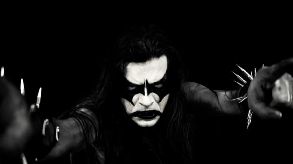 Nghi ngờ do ảnh hưởng nhạc black metal, thanh niên đối mặt cáo buộc đốt cháy ba nhà thờ Nghi ngờ do ảnh hưởng nhạc black metal, thanh niên đối mặt cáo buộc đốt cháy ba nhà thờ
