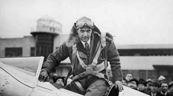 Nguyên mẫu đời thực của Iron Man – Howard Hughes Nguyên mẫu đời thực của Iron Man – Howard Hughes